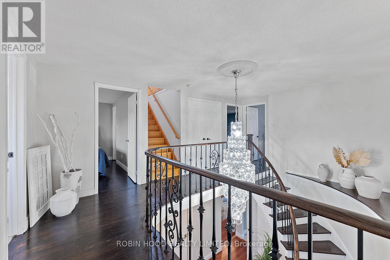 22 Strangway Court, Brampton, Ontario  L6Z 4L4 - Photo 28 - W12968502