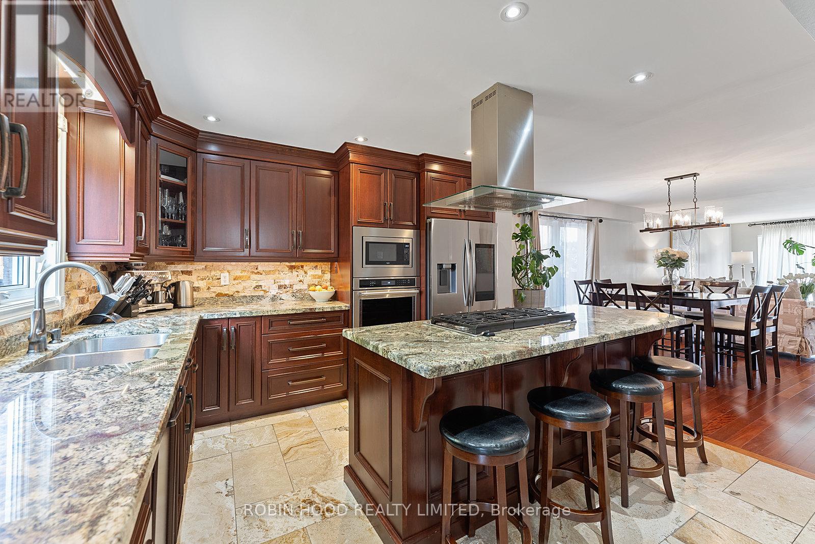 22 Strangway Court, Brampton, Ontario  L6Z 4L4 - Photo 38 - W12968502