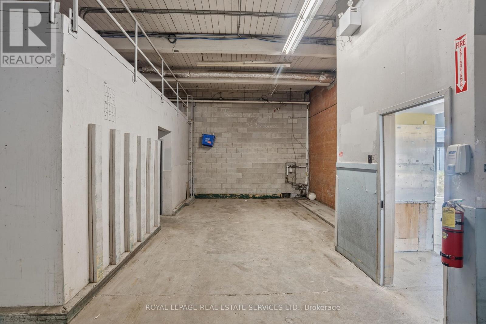 51 Millside Drive, Milton, Ontario  L9T 1S8 - Photo 22 - W12985908