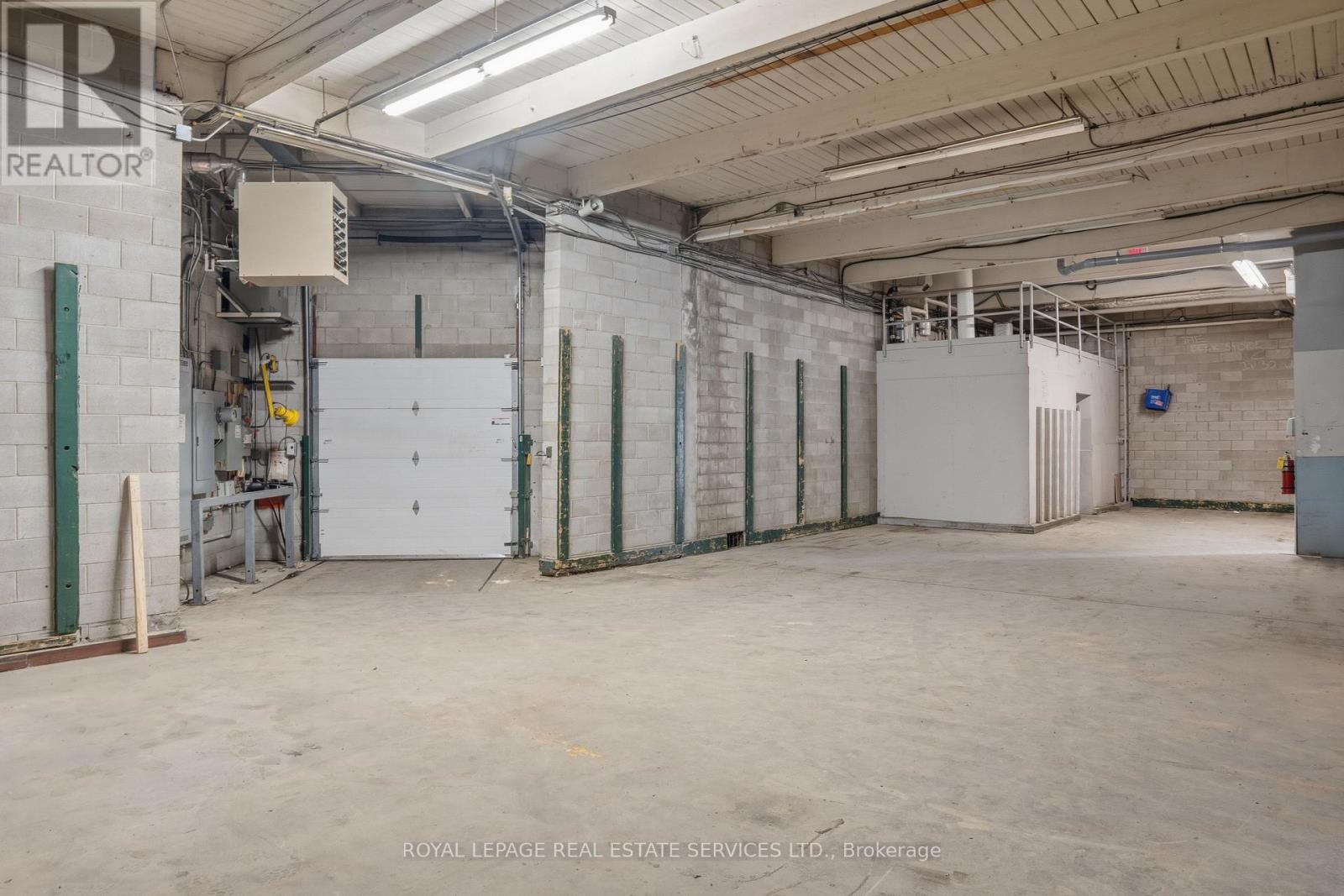 51 Millside Drive, Milton, Ontario  L9T 1S8 - Photo 24 - W12985908