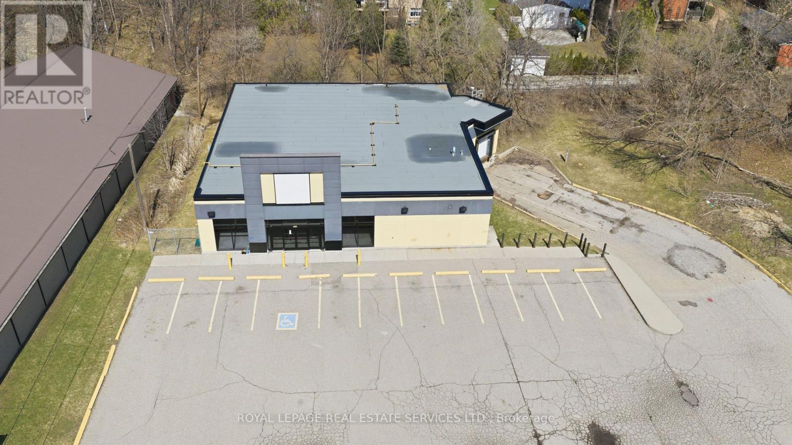 51 Millside Drive, Milton, Ontario  L9T 1S8 - Photo 31 - W12985908