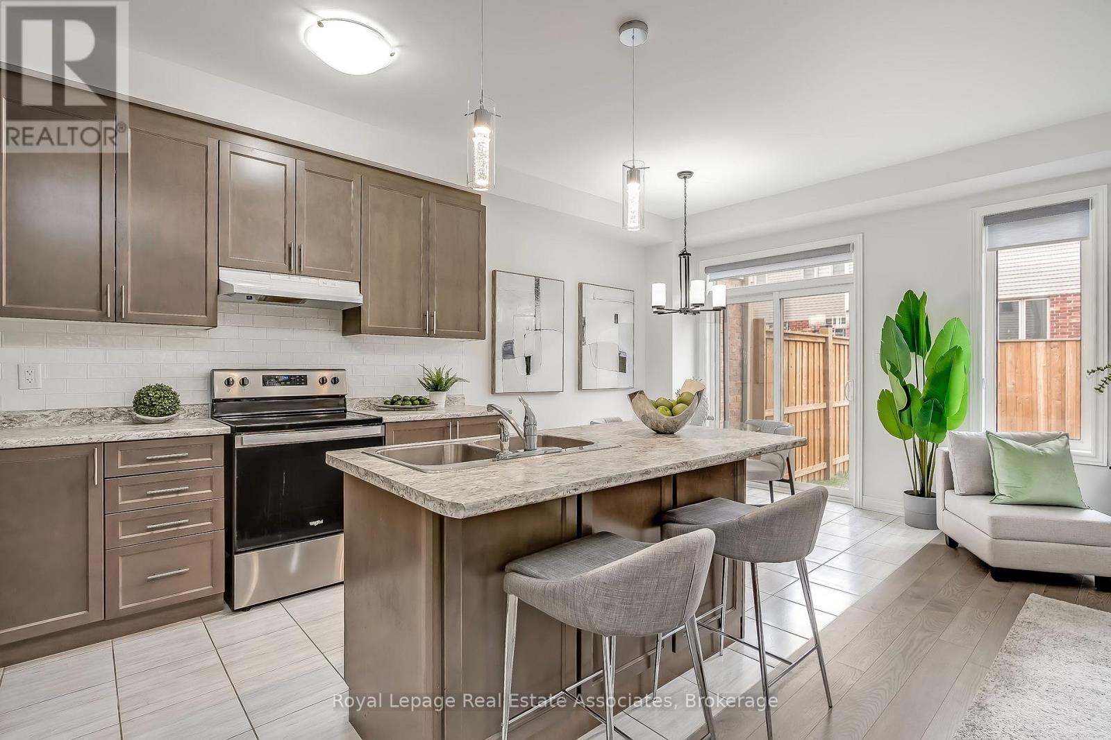 124 Mutrie Boulevard, Guelph/eramosa, Ontario  N0B 2K0 - Photo 11 - X12985904