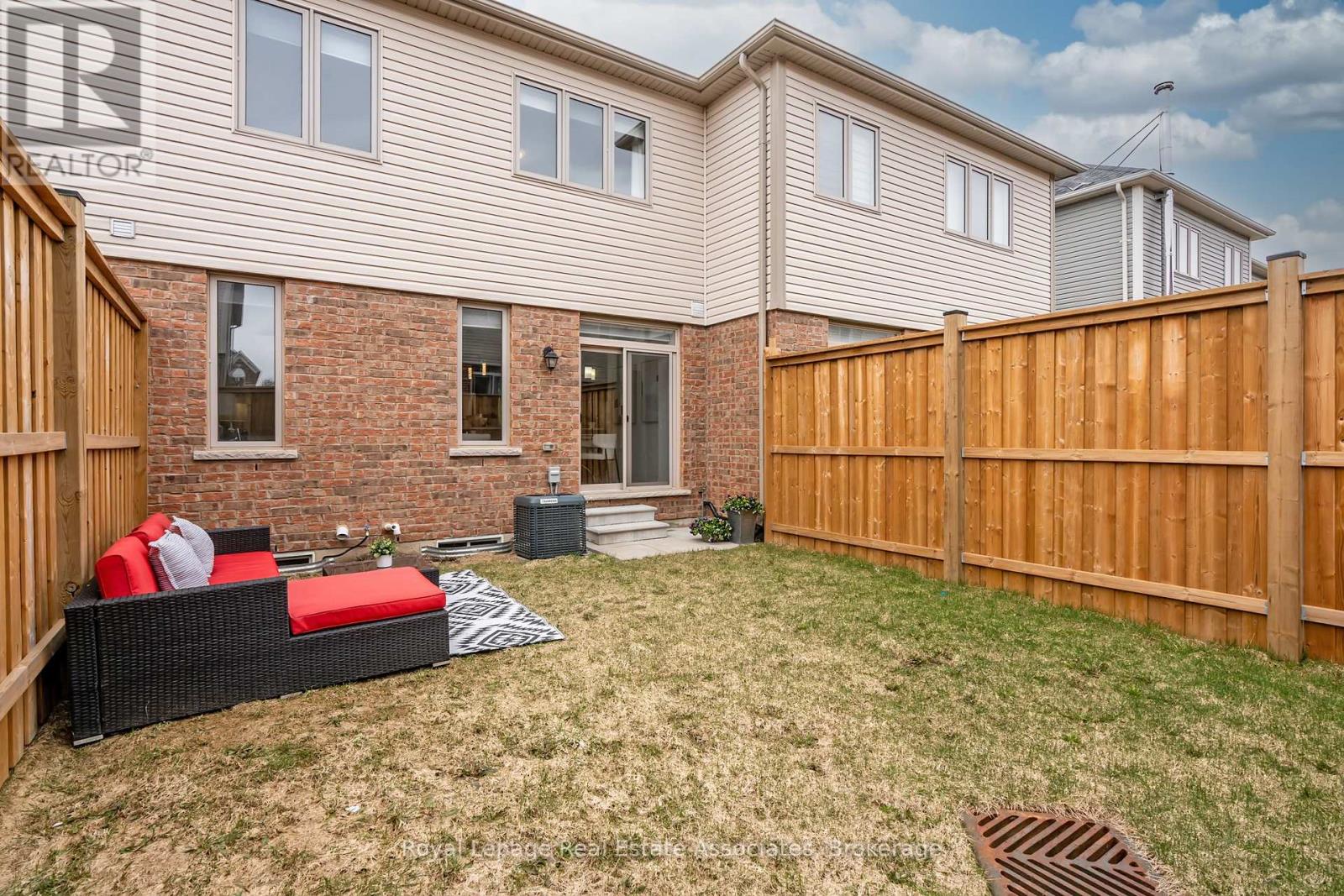 124 Mutrie Boulevard, Guelph/eramosa, Ontario  N0B 2K0 - Photo 37 - X12985904