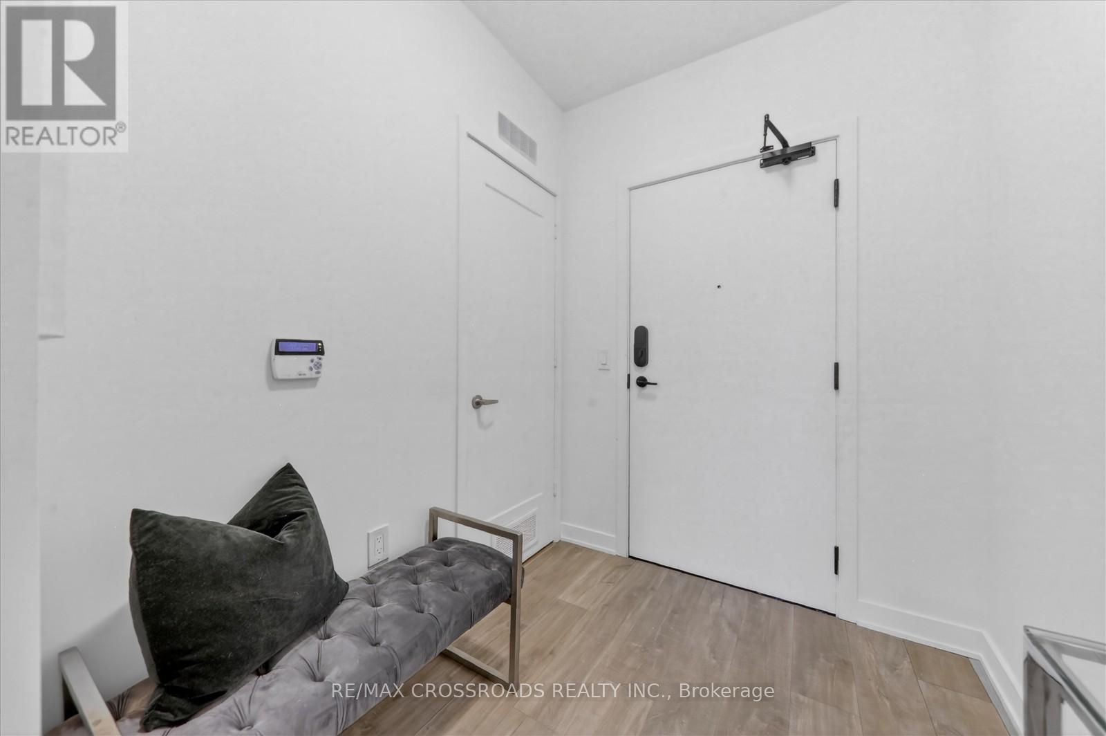 406 - 70 Princess Street, Toronto, Ontario  M5A 0X6 - Photo 4 - C12984538