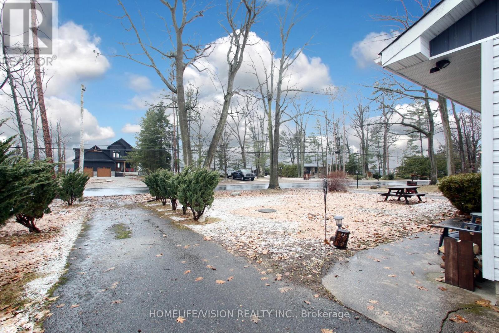 1807 Tiny Beaches Road S, Tiny, Ontario  L0L 1P1 - Photo 14 - S12983826