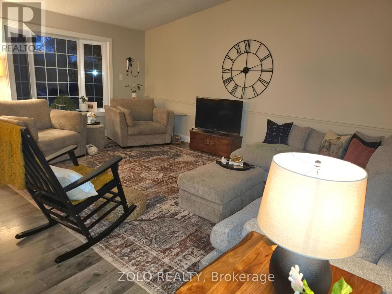 28 Broadmoor Avenue, Barrie, Ontario  L4N 3M9 - Photo 13 - S12984048