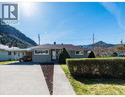 526 Portia Crescent, Trail, British Columbia