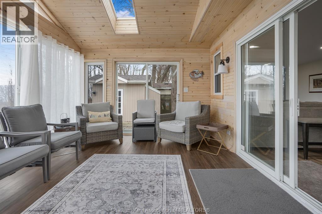 17938 Lakeshore Road, Rondeau Park, Ontario  N0P 1X0 - Photo 20 - 26007245