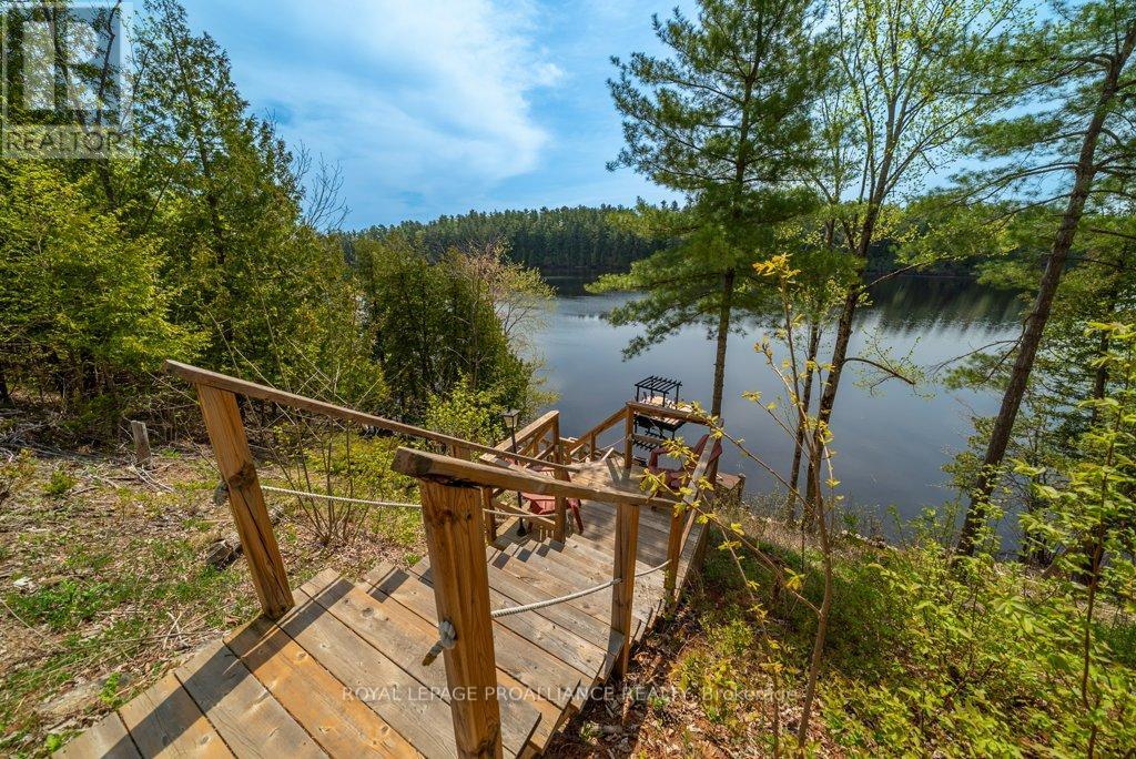 1130 Hummingbird Lane, Central Frontenac, Ontario  K0H 0B6 - Photo 46 - X12985174