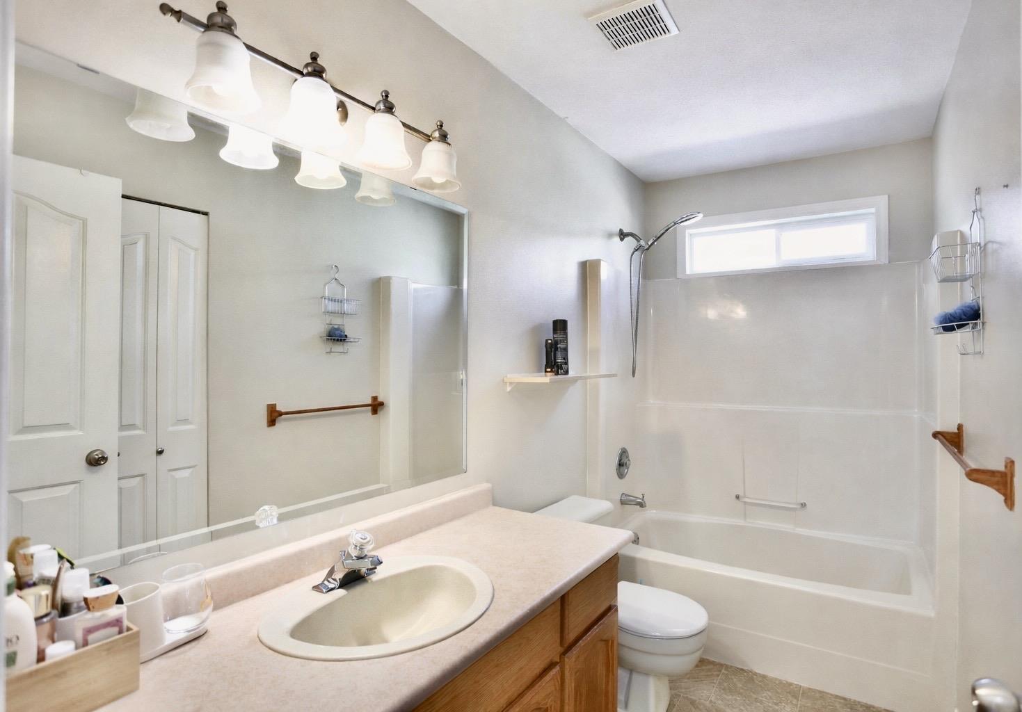 3765 Lethbridge Drive, Abbotsford, British Columbia  V3G 1J5 - Photo 13 - R3109977