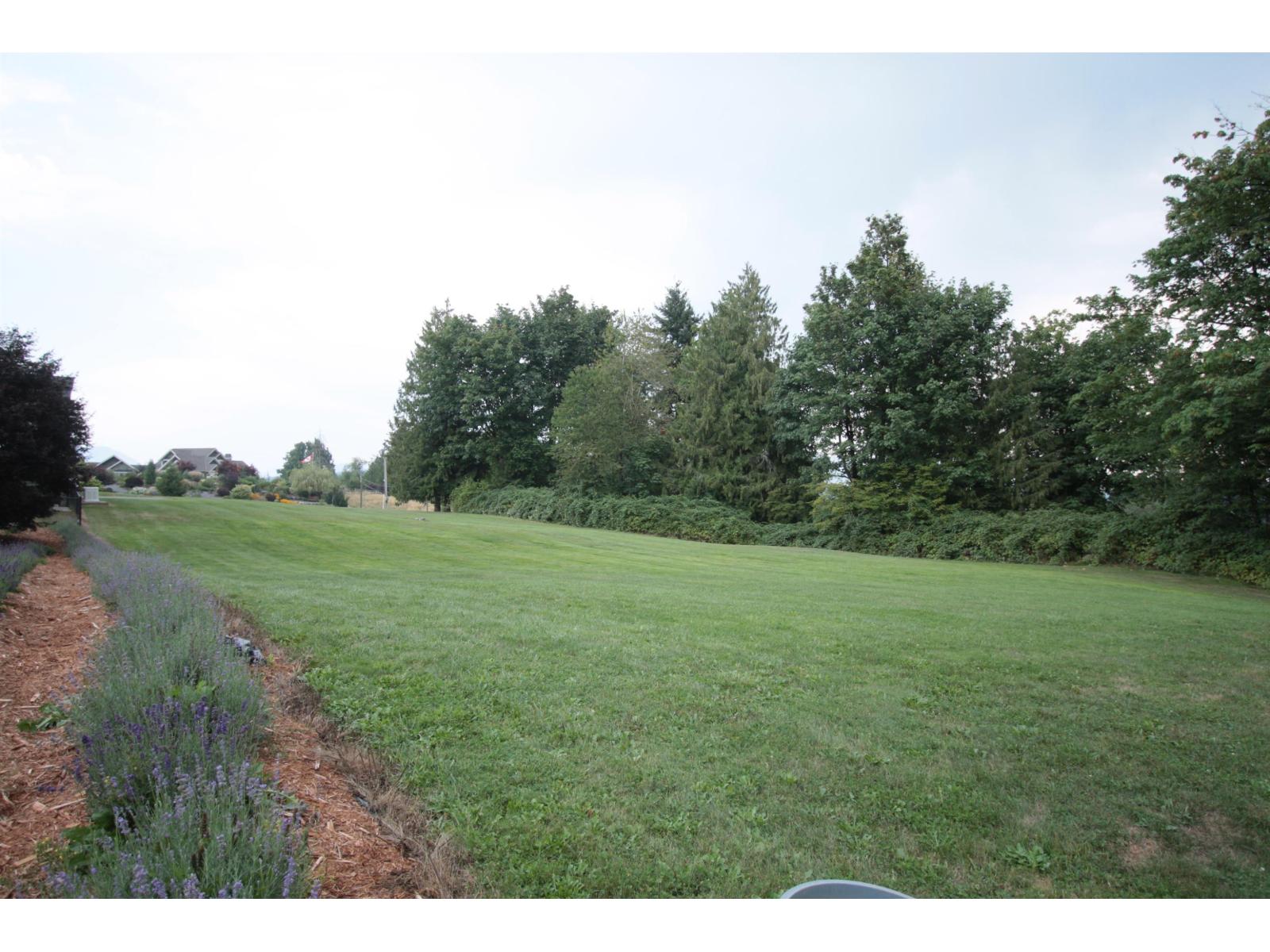 29340 Galahad Crescent, Abbotsford, British Columbia  V4X 2E4 - Photo 3 - R3109738