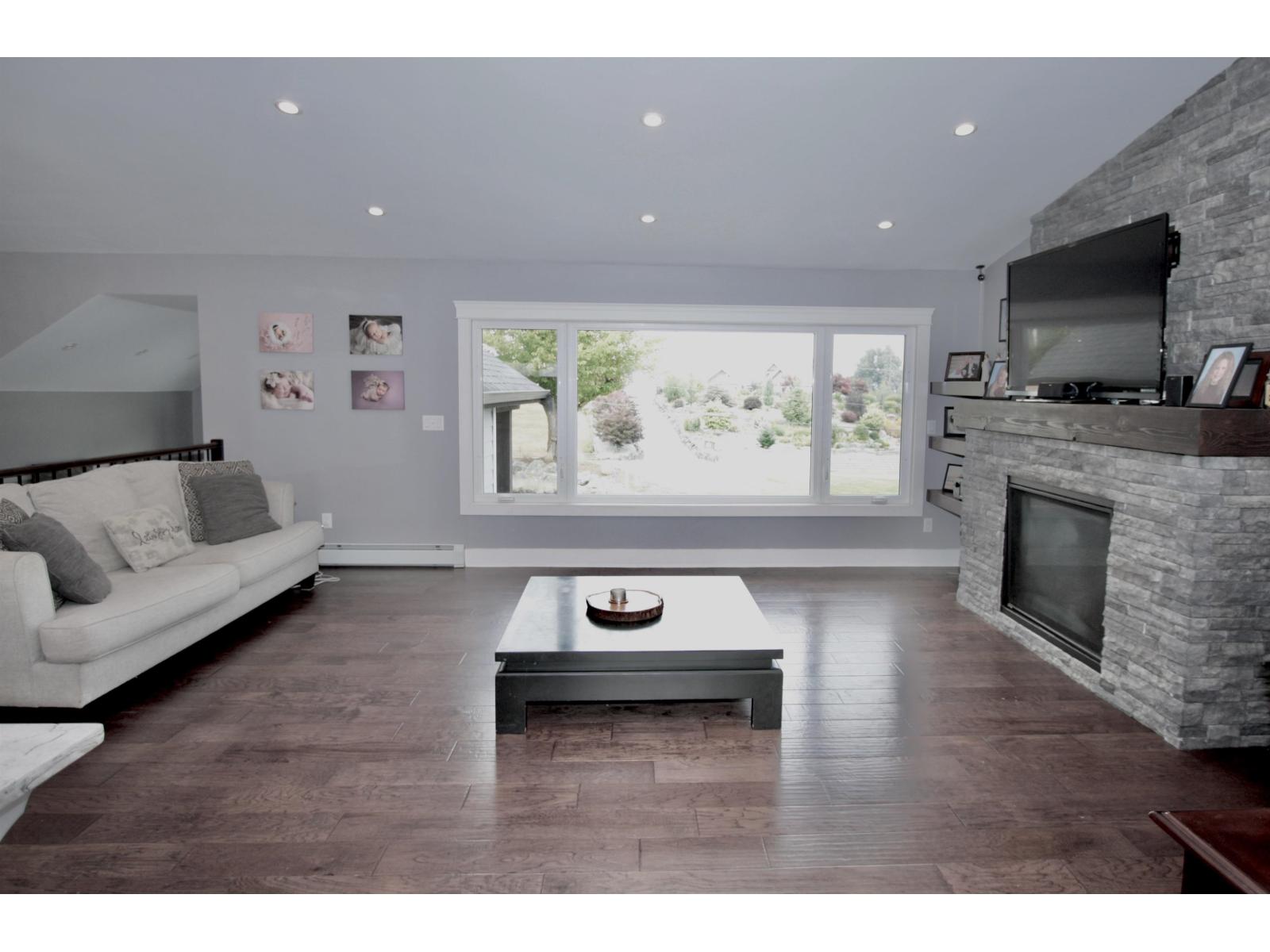 29340 Galahad Crescent, Abbotsford, British Columbia  V4X 2E4 - Photo 6 - R3109738