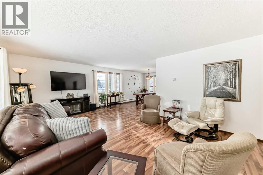 207 6a Avenue, Three Hills, Alberta  T0M 2A0 - Photo 16 - A2295128