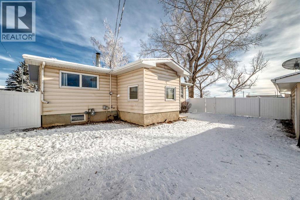 207 6a Avenue, Three Hills, Alberta  T0M 2A0 - Photo 34 - A2295128