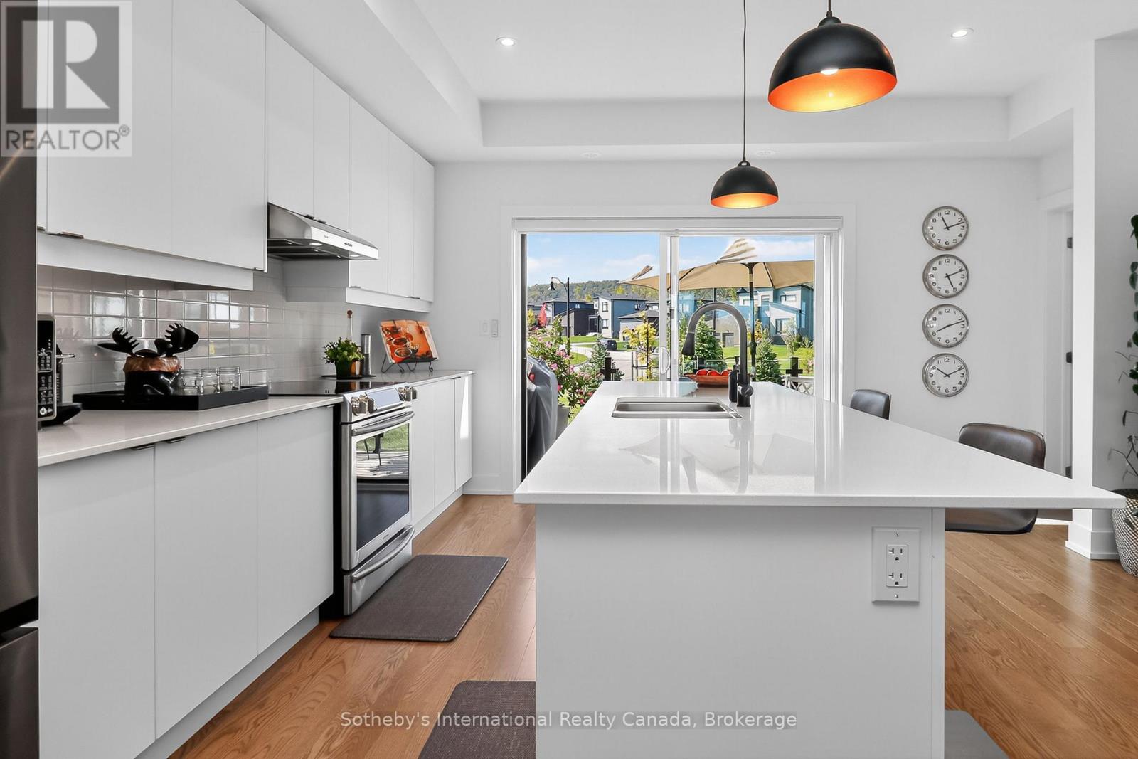 32 - 117 Sladden Court, Blue Mountains, Ontario  N0H 2P0 - Photo 11 - X12985912