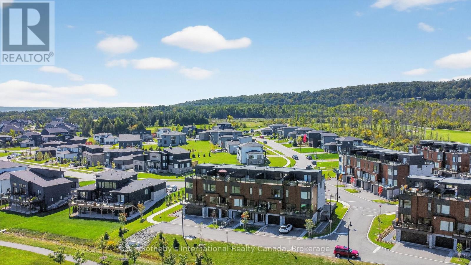 32 - 117 Sladden Court, Blue Mountains, Ontario  N0H 2P0 - Photo 3 - X12985912