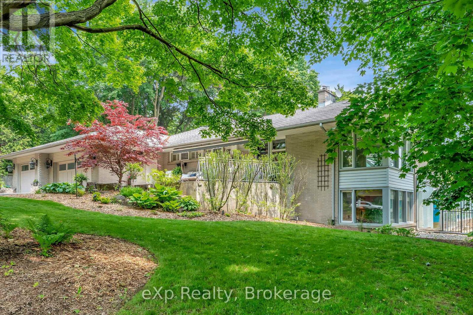 5 ORCHARD CRESCENT, Guelph, Ontario