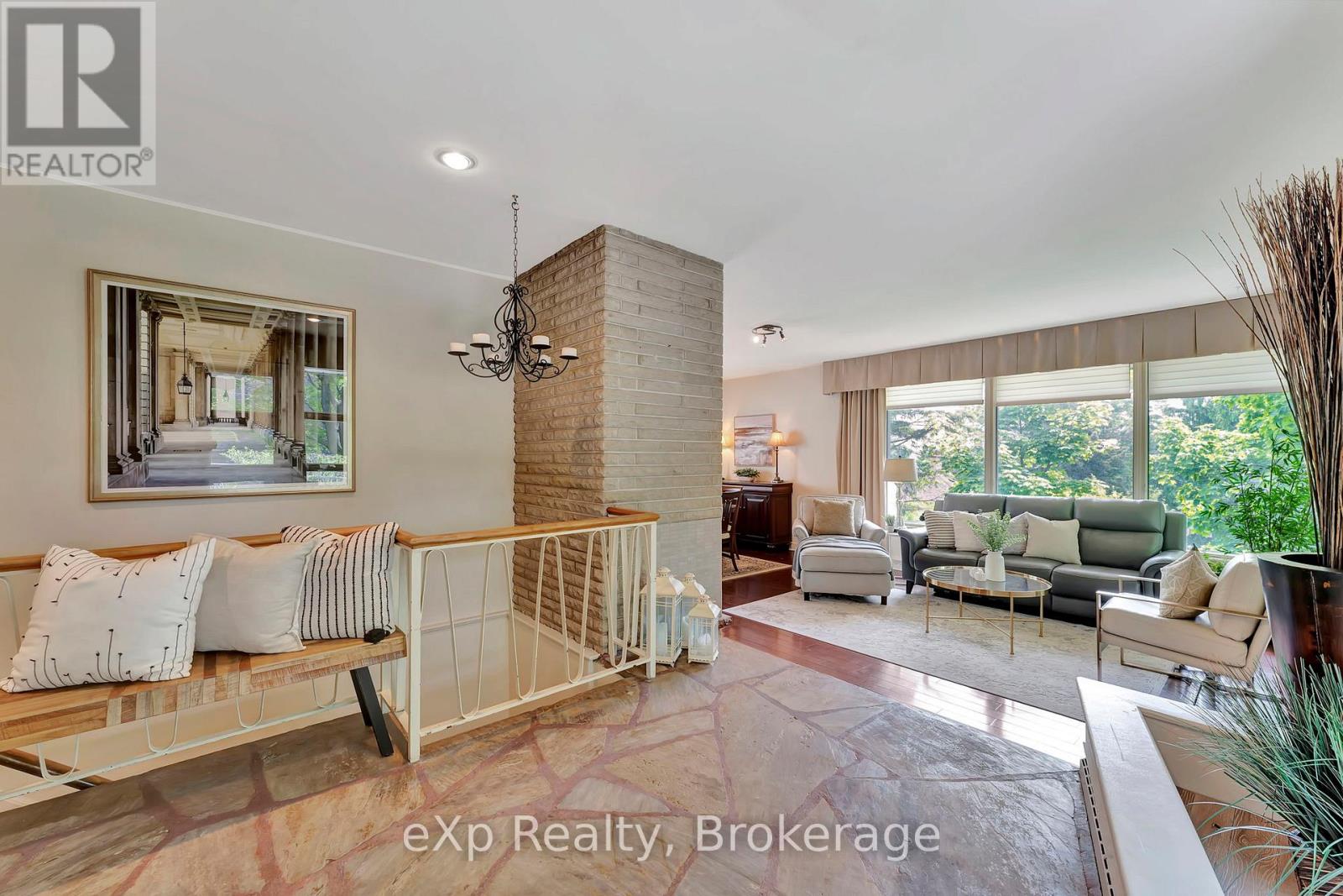 5 Orchard Crescent, Guelph, Ontario  N1E 1W9 - Photo 4 - X12985990