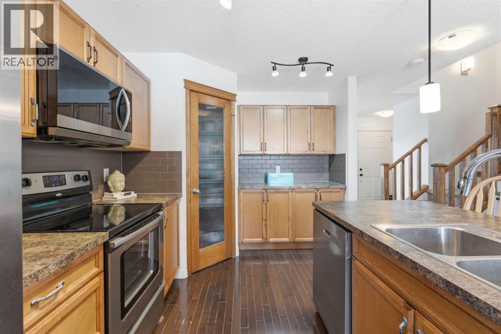 14 Reunion Grove, Airdrie, Alberta  T4B 0Z7 - Photo 10 - A2295952