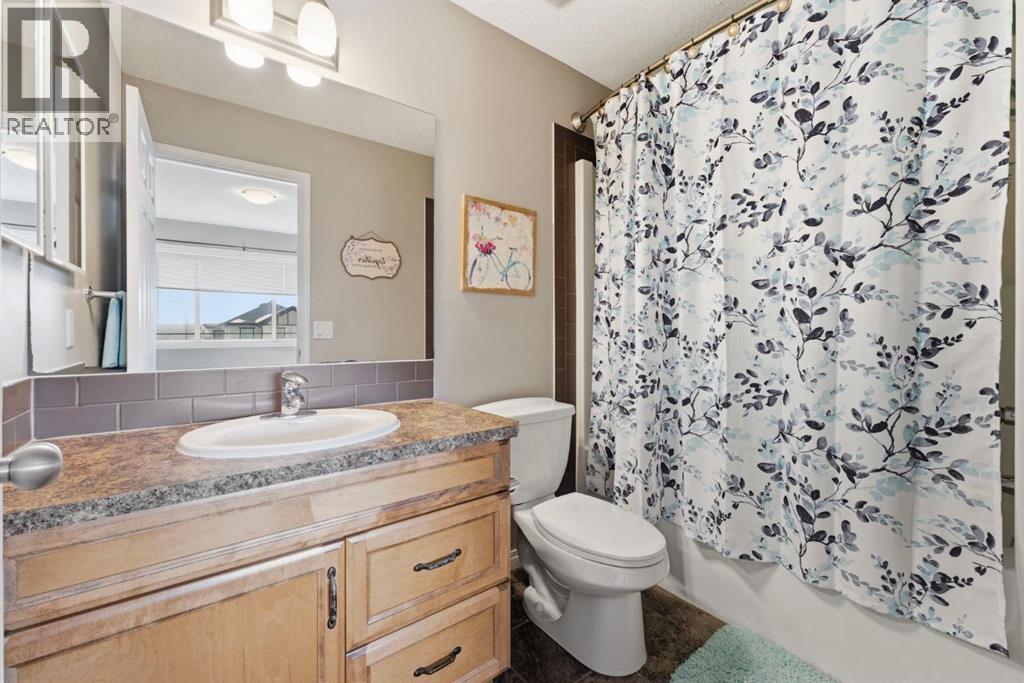 14 Reunion Grove, Airdrie, Alberta  T4B 0Z7 - Photo 17 - A2295952