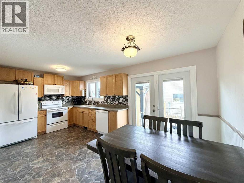 202 2 Avenue Ne, Linden, Alberta  T0M 1J0 - Photo 5 - A2297643