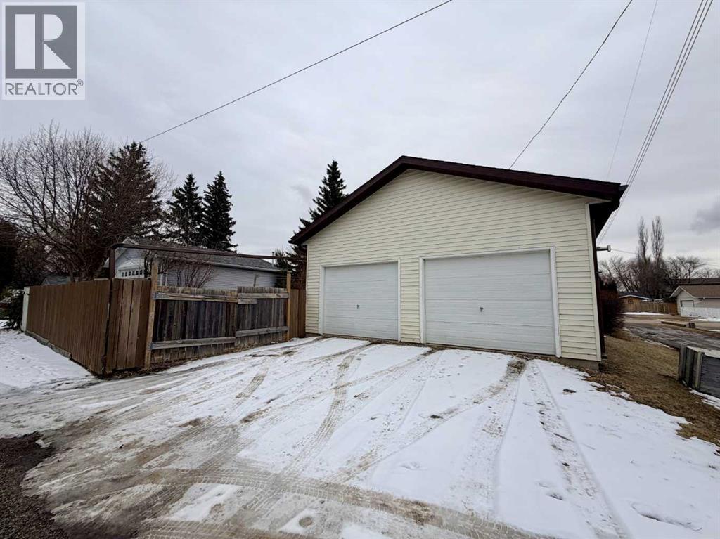 202 2 Avenue Ne, Linden, Alberta  T0M 1J0 - Photo 3 - A2297643