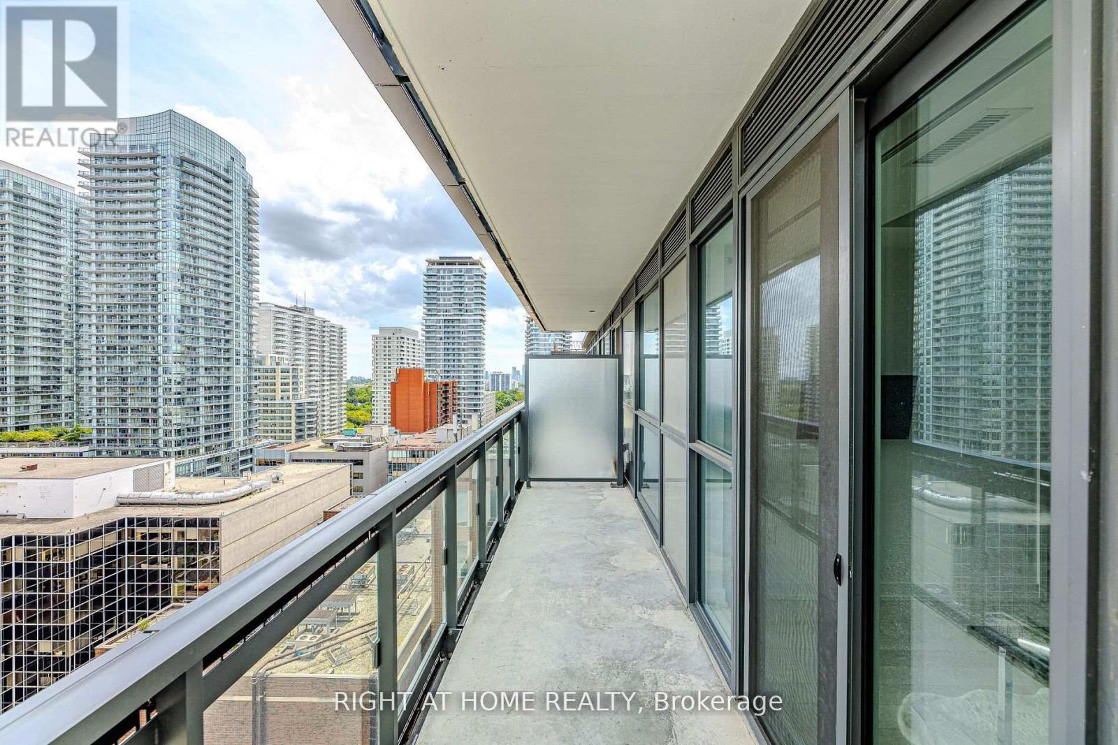 1301 - 39 Roehampton Avenue, Toronto, Ontario  M4P 0G1 - Photo 22 - C12985930