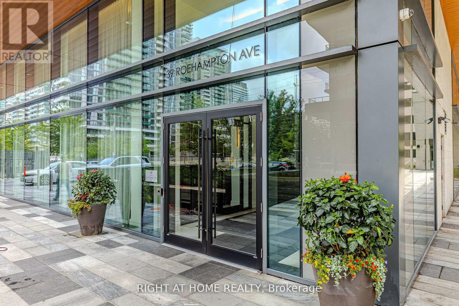 1301 - 39 Roehampton Avenue, Toronto, Ontario  M4P 0G1 - Photo 27 - C12985930