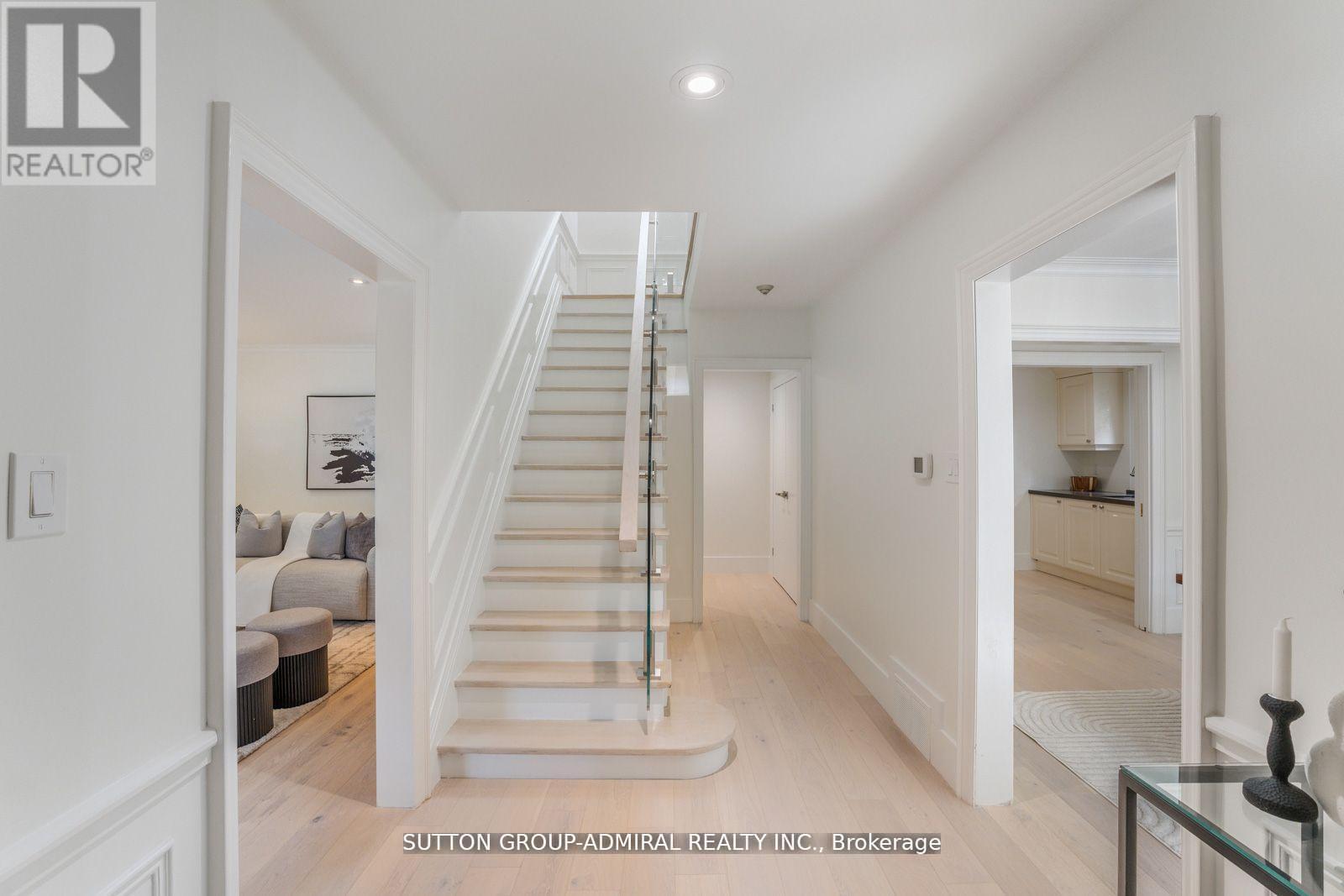 216 Glencairn Avenue, Toronto, Ontario  M4R 1N2 - Photo 4 - C12985944