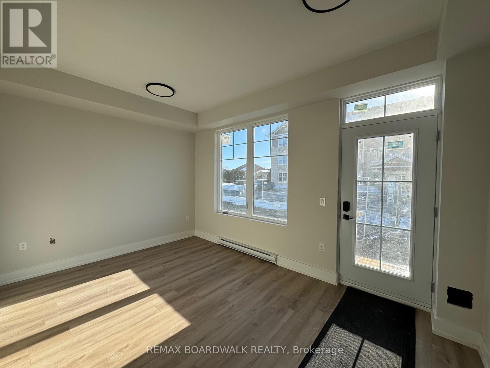 312 - 5874 County 19 Road, North Grenville, Ontario  K0G 1J0 - Photo 6 - X12985936