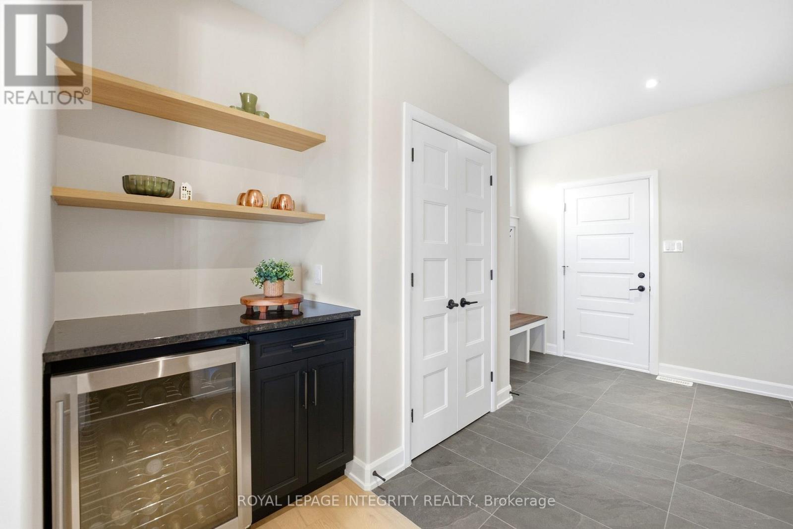 451 Moonlight Drive, Russell, Ontario  K4R 0L1 - Photo 16 - X12985946