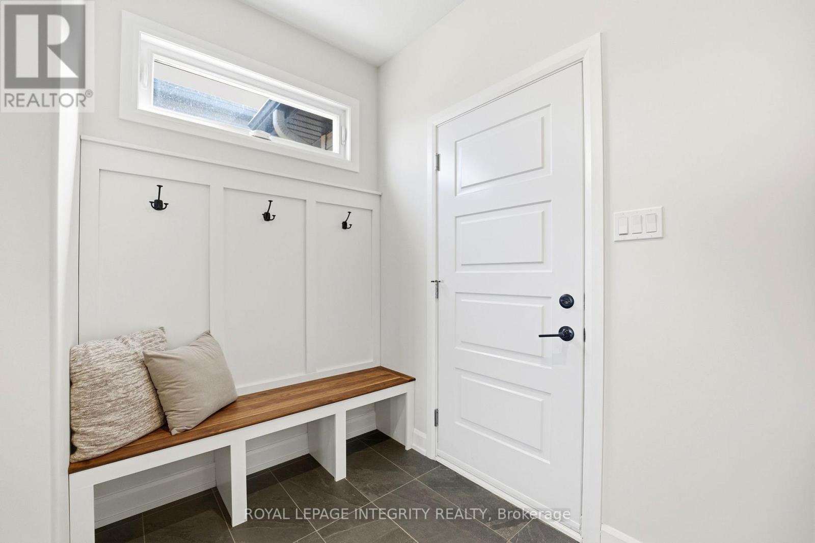 451 Moonlight Drive, Russell, Ontario  K4R 0L1 - Photo 17 - X12985946