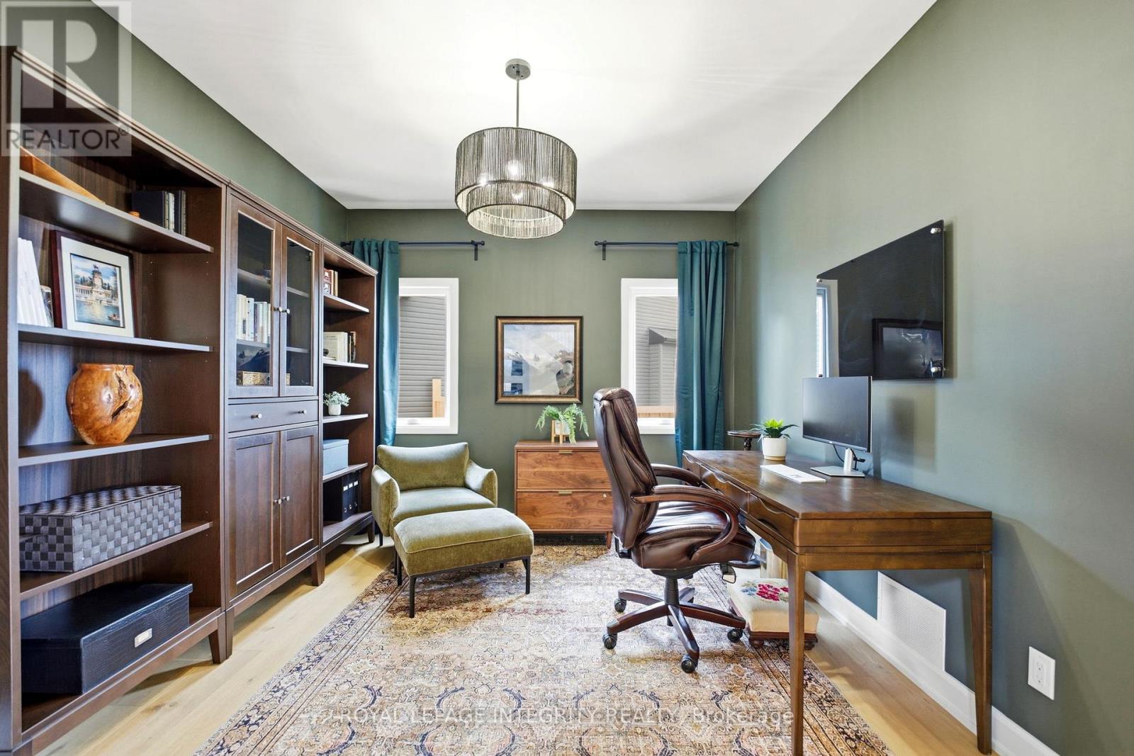 451 Moonlight Drive, Russell, Ontario  K4R 0L1 - Photo 19 - X12985946