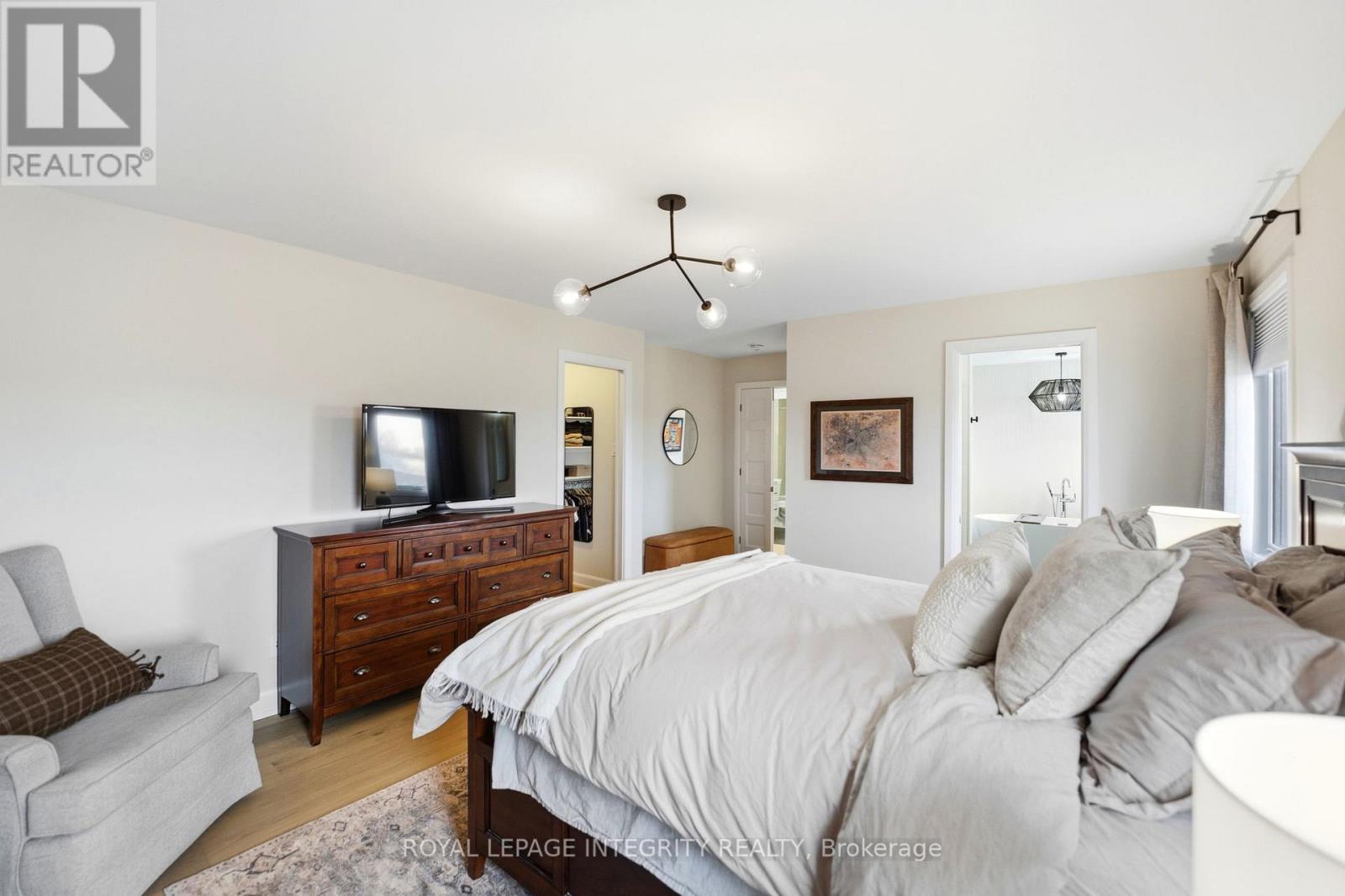 451 Moonlight Drive, Russell, Ontario  K4R 0L1 - Photo 24 - X12985946