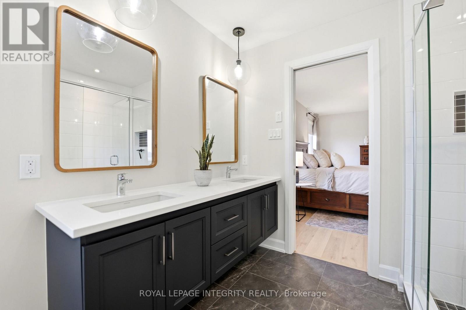 451 Moonlight Drive, Russell, Ontario  K4R 0L1 - Photo 25 - X12985946