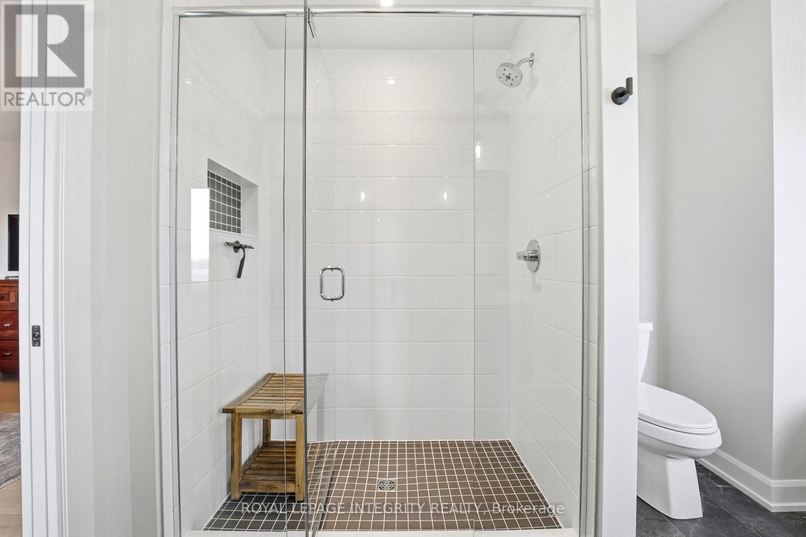 451 Moonlight Drive, Russell, Ontario  K4R 0L1 - Photo 28 - X12985946