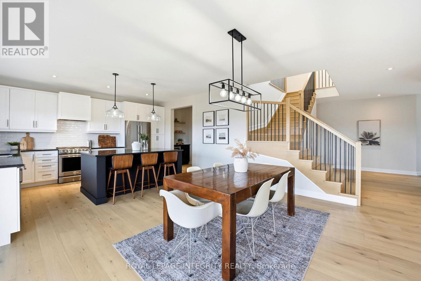 451 Moonlight Drive, Russell, Ontario  K4R 0L1 - Photo 7 - X12985946