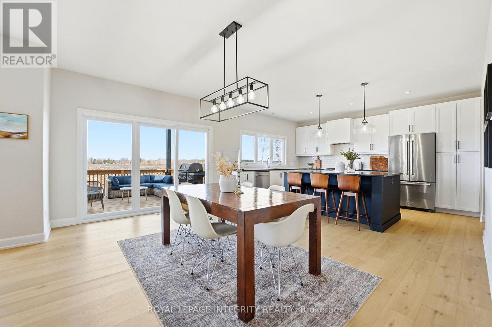 451 Moonlight Drive, Russell, Ontario  K4R 0L1 - Photo 8 - X12985946