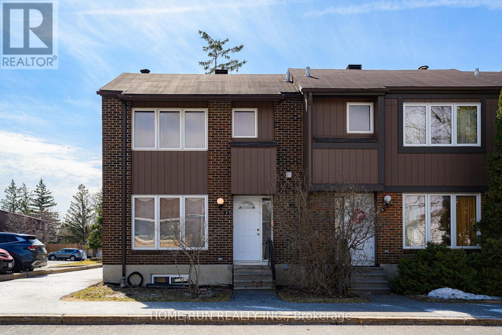 4 - 2111 MONTREAL ROAD, Ottawa, Ontario