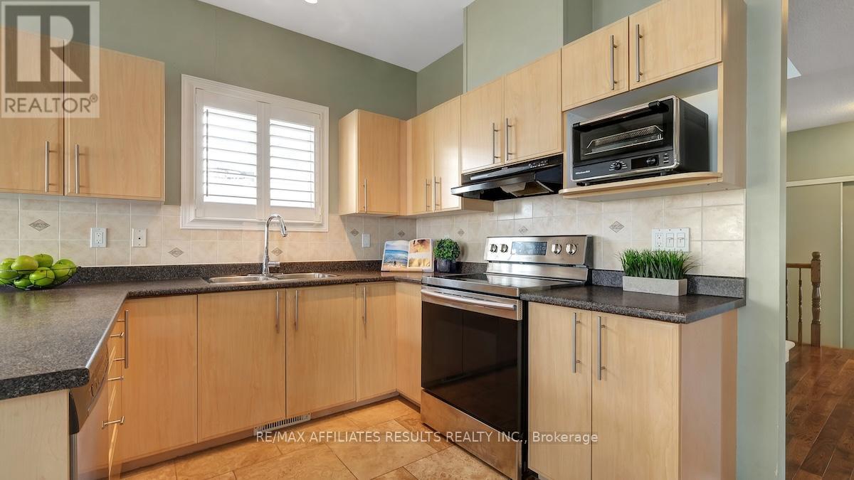 41 Fairlop Way, Ottawa, Ontario  K2J 5B8 - Photo 15 - X12985978