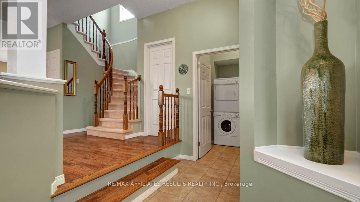 41 Fairlop Way, Ottawa, Ontario  K2J 5B8 - Photo 3 - X12985978