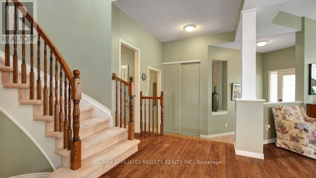 41 Fairlop Way, Ottawa, Ontario  K2J 5B8 - Photo 5 - X12985978