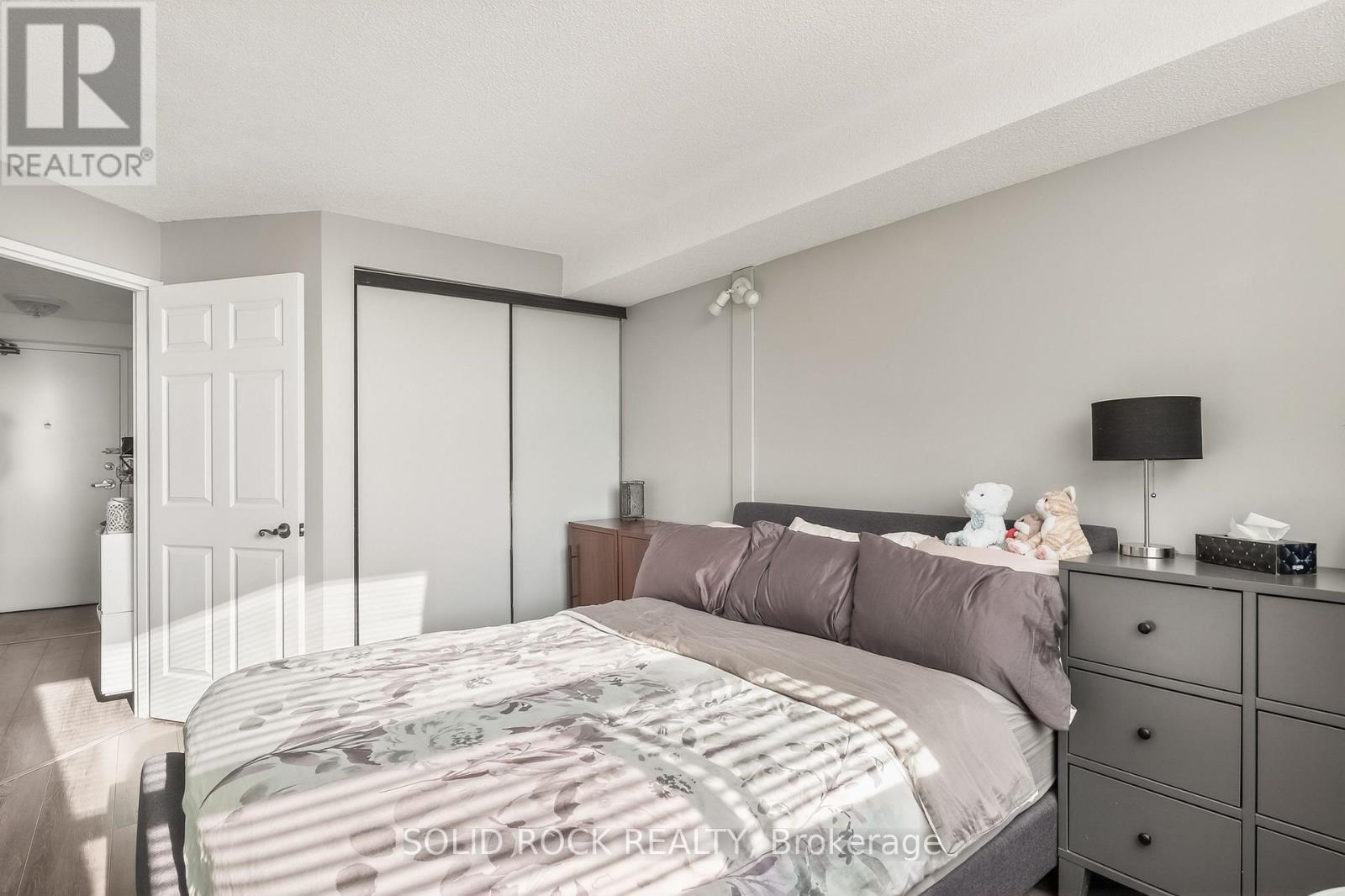 901 - 1440 Heron Road, Ottawa, Ontario  K1V 0X2 - Photo 22 - X12985998