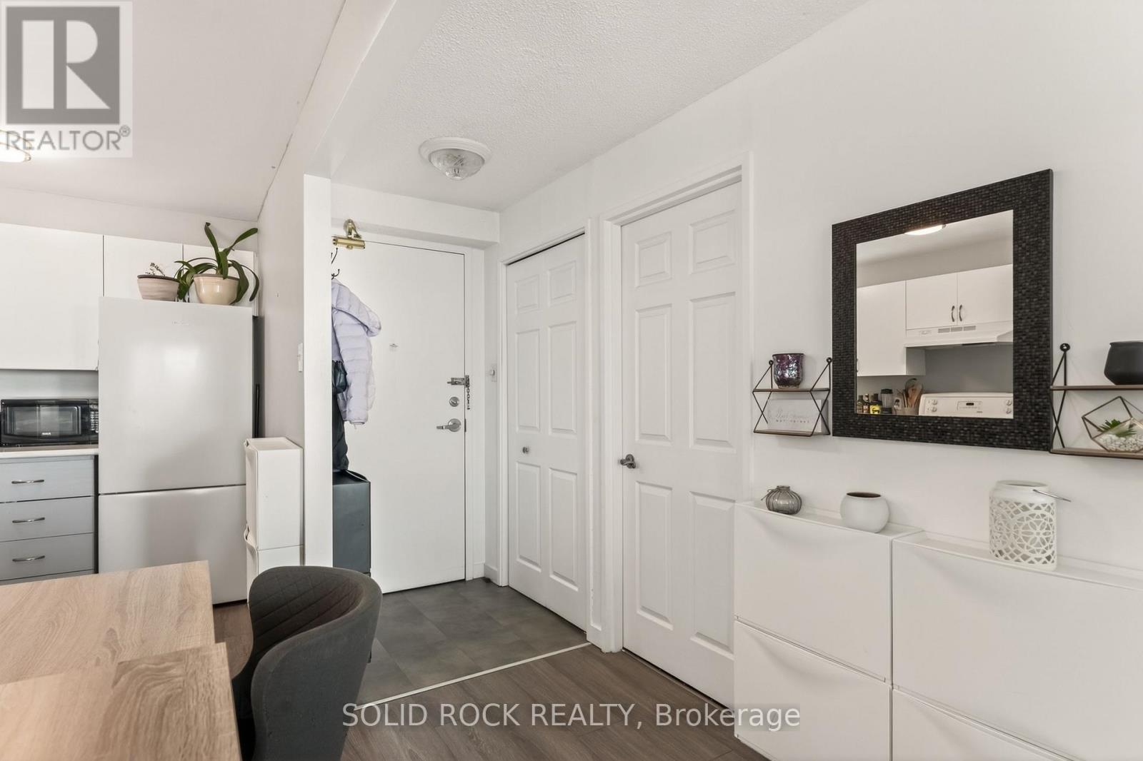 901 - 1440 Heron Road, Ottawa, Ontario  K1V 0X2 - Photo 5 - X12985998