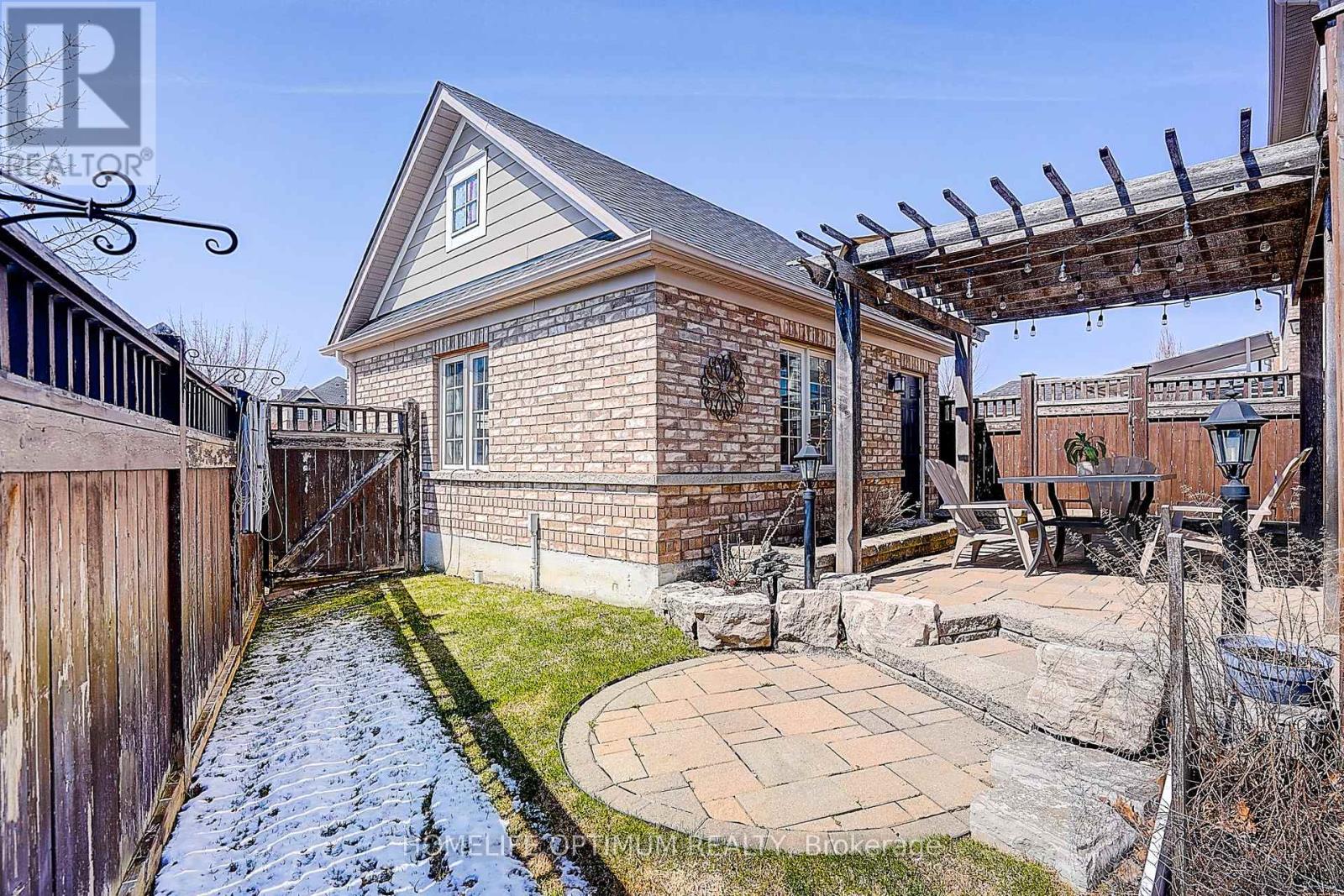 40 Outer Banks Drive N, Markham, Ontario  L6B 0N5 - Photo 6 - N12985916