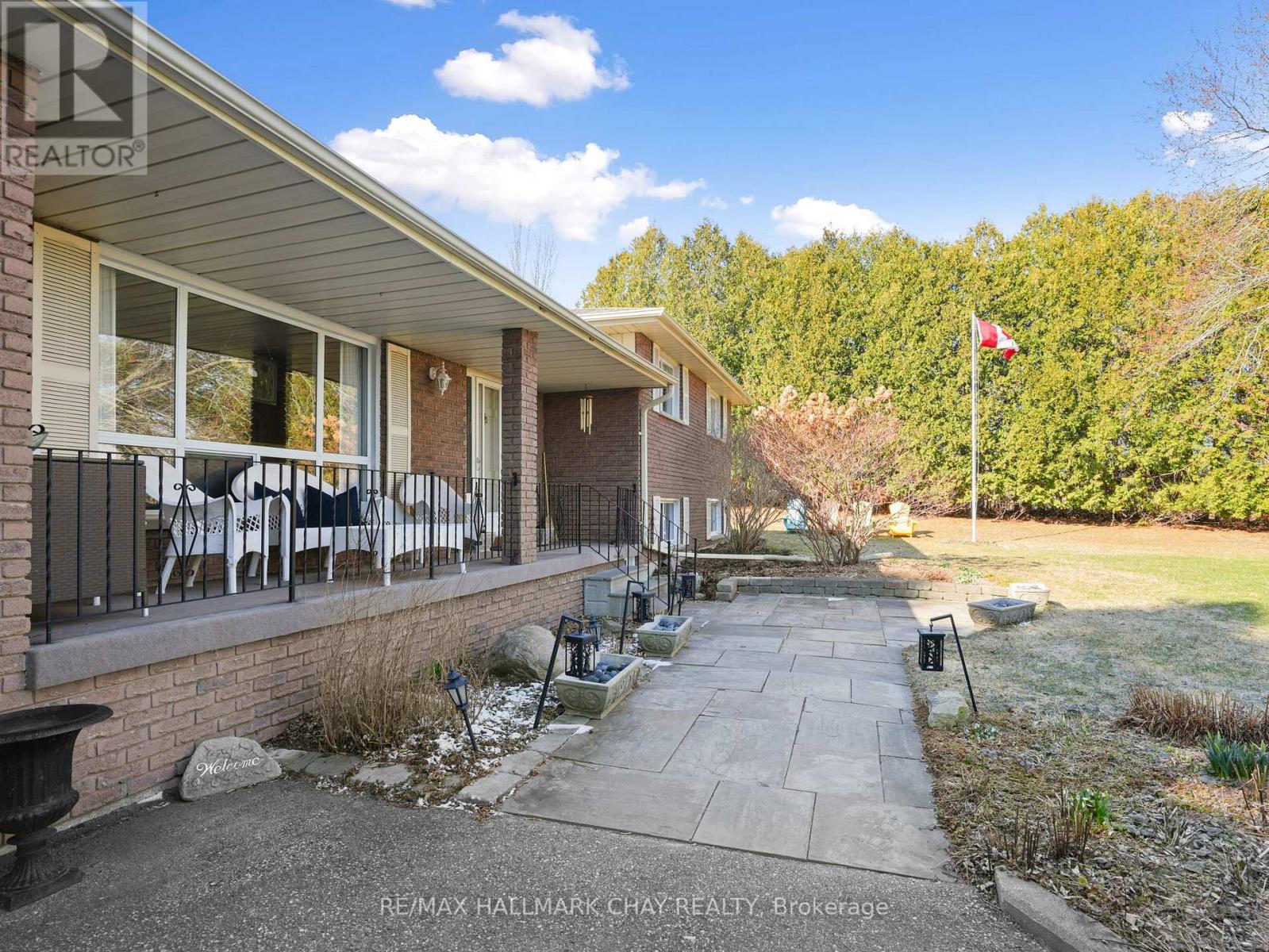 6815 4th Line, New Tecumseth, Ontario  L0G 1W0 - Photo 5 - N12985958