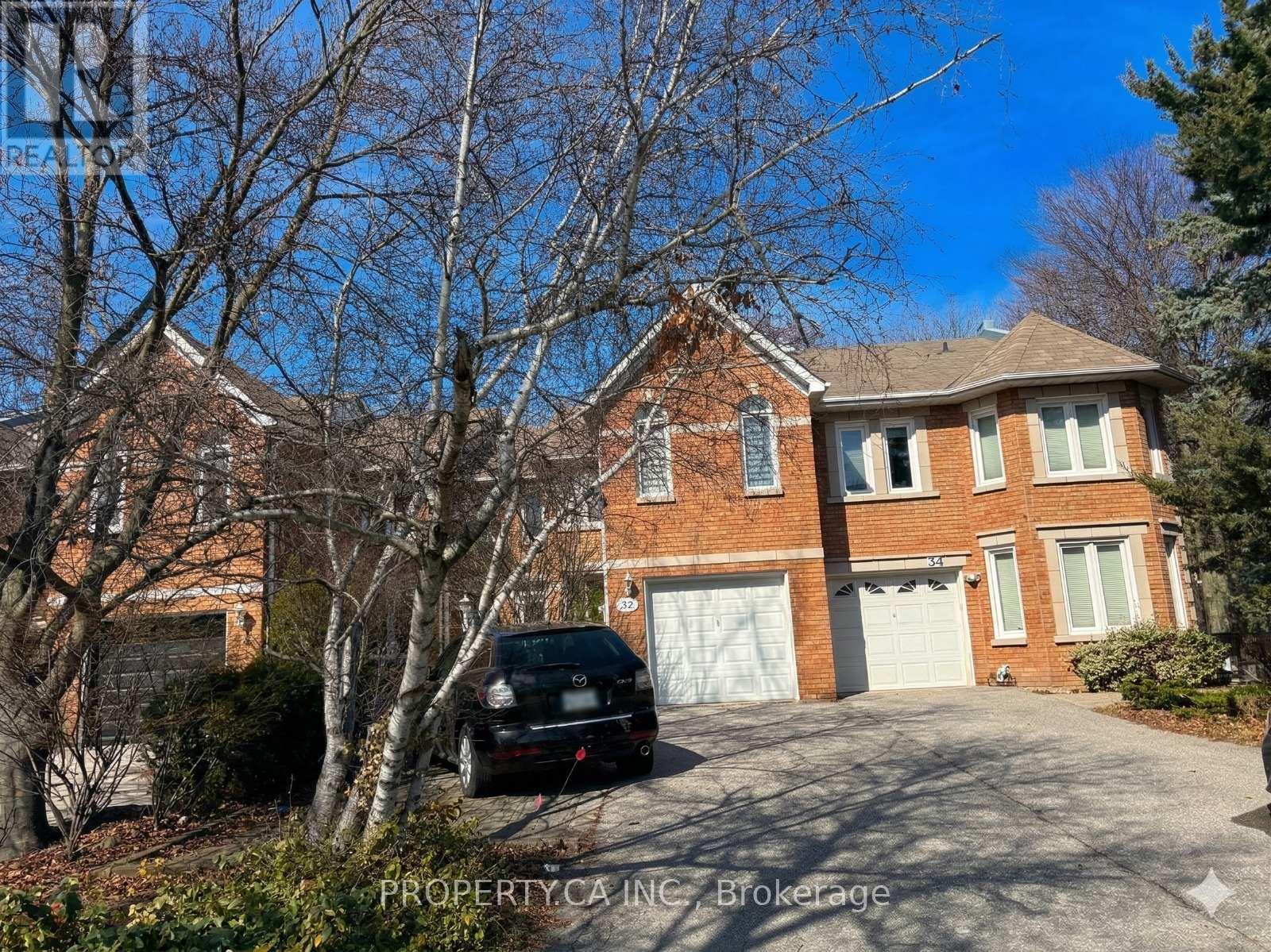 32 BROWNSTONE CIRCLE, Vaughan, Ontario