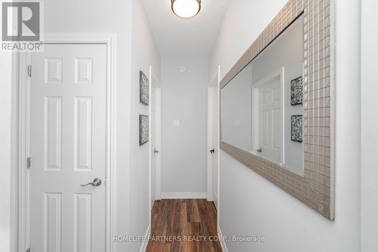 749 Happyvale Drive, Innisfil, Ontario  L9S 2E6 - Photo 16 - N12985972