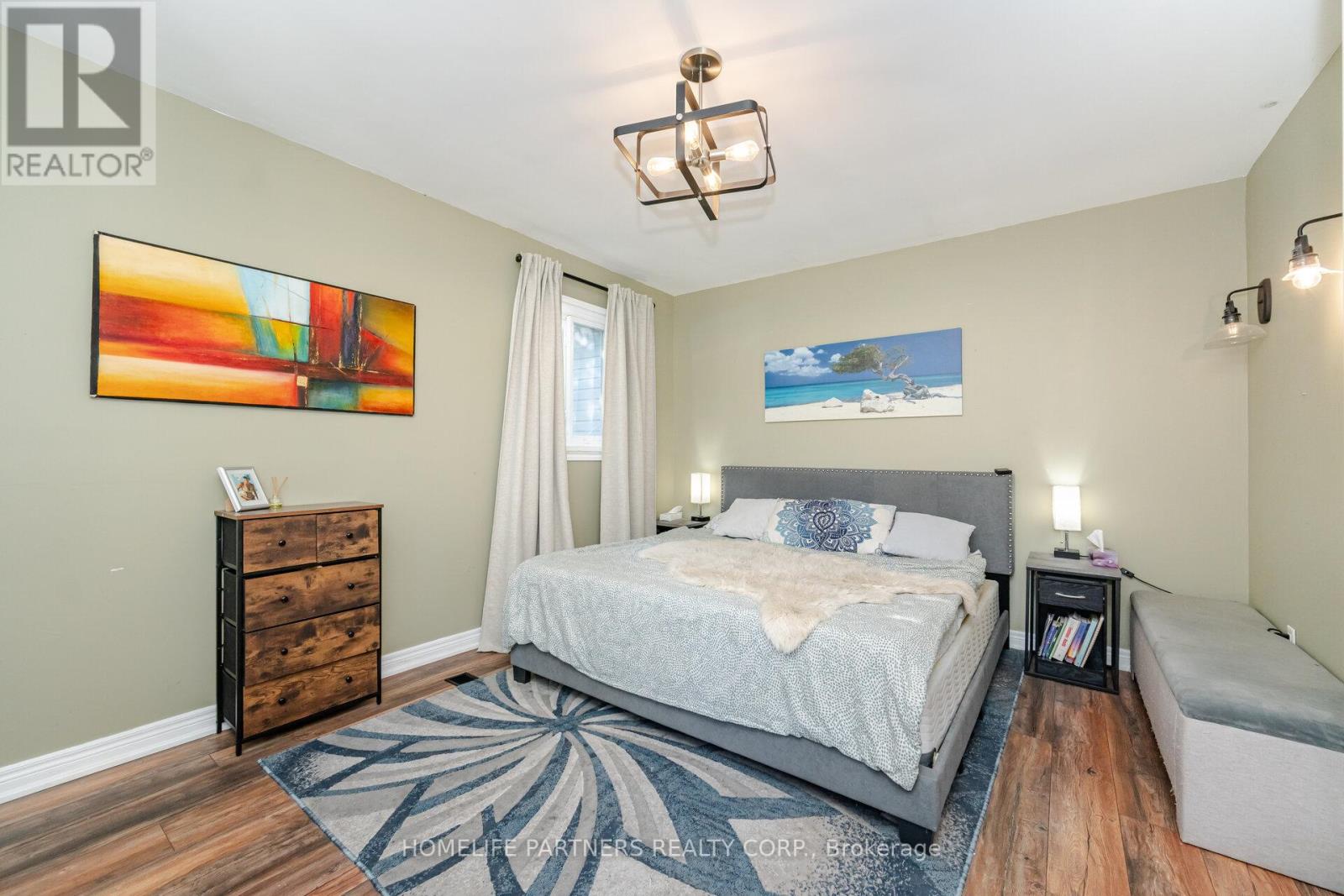 749 Happyvale Drive, Innisfil, Ontario  L9S 2E6 - Photo 17 - N12985972