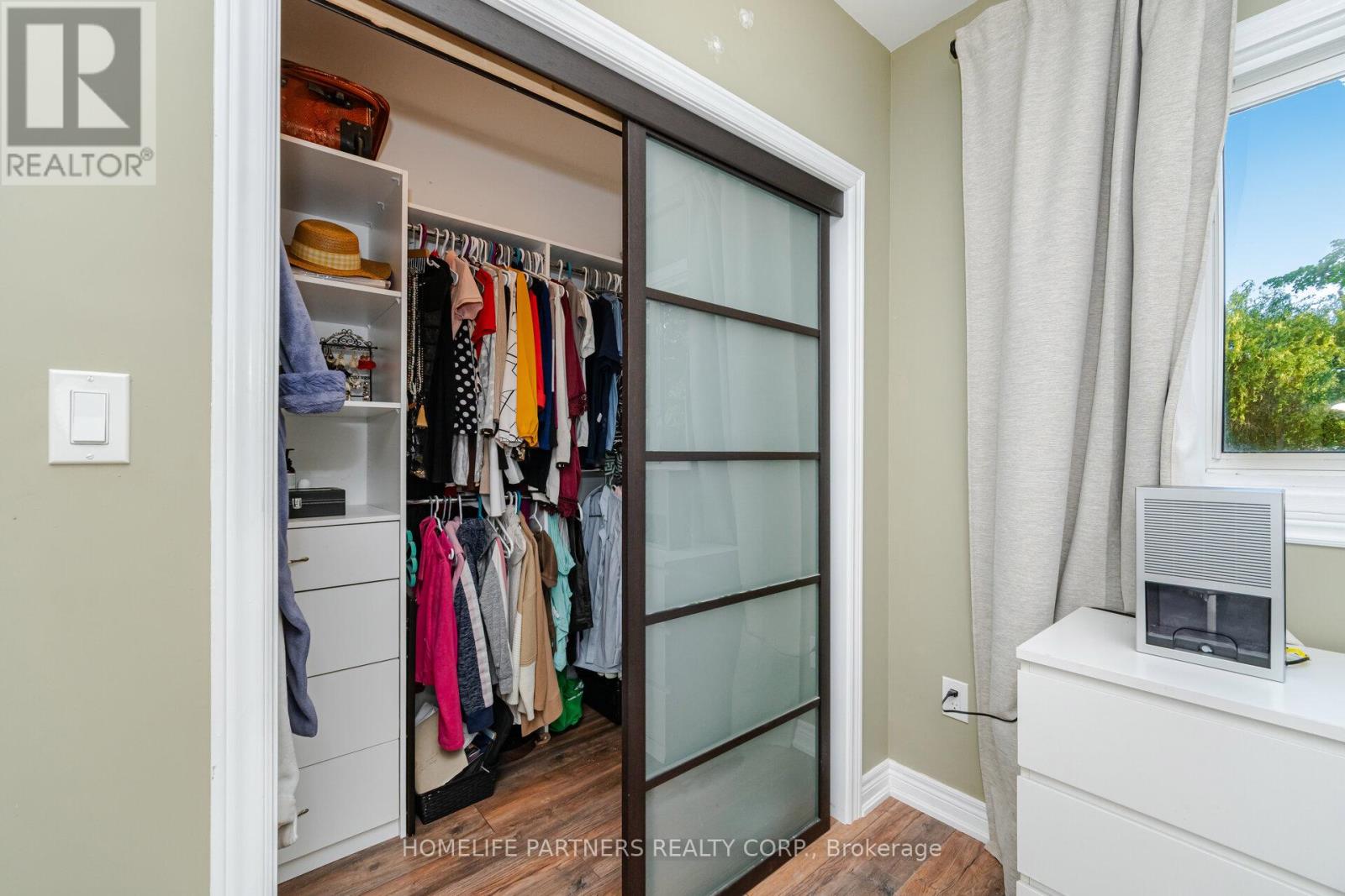 749 Happyvale Drive, Innisfil, Ontario  L9S 2E6 - Photo 20 - N12985972